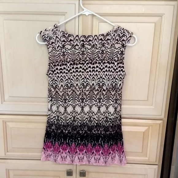 🆕 Dana Buchanan: Patterned Top - Picture 2 of 2